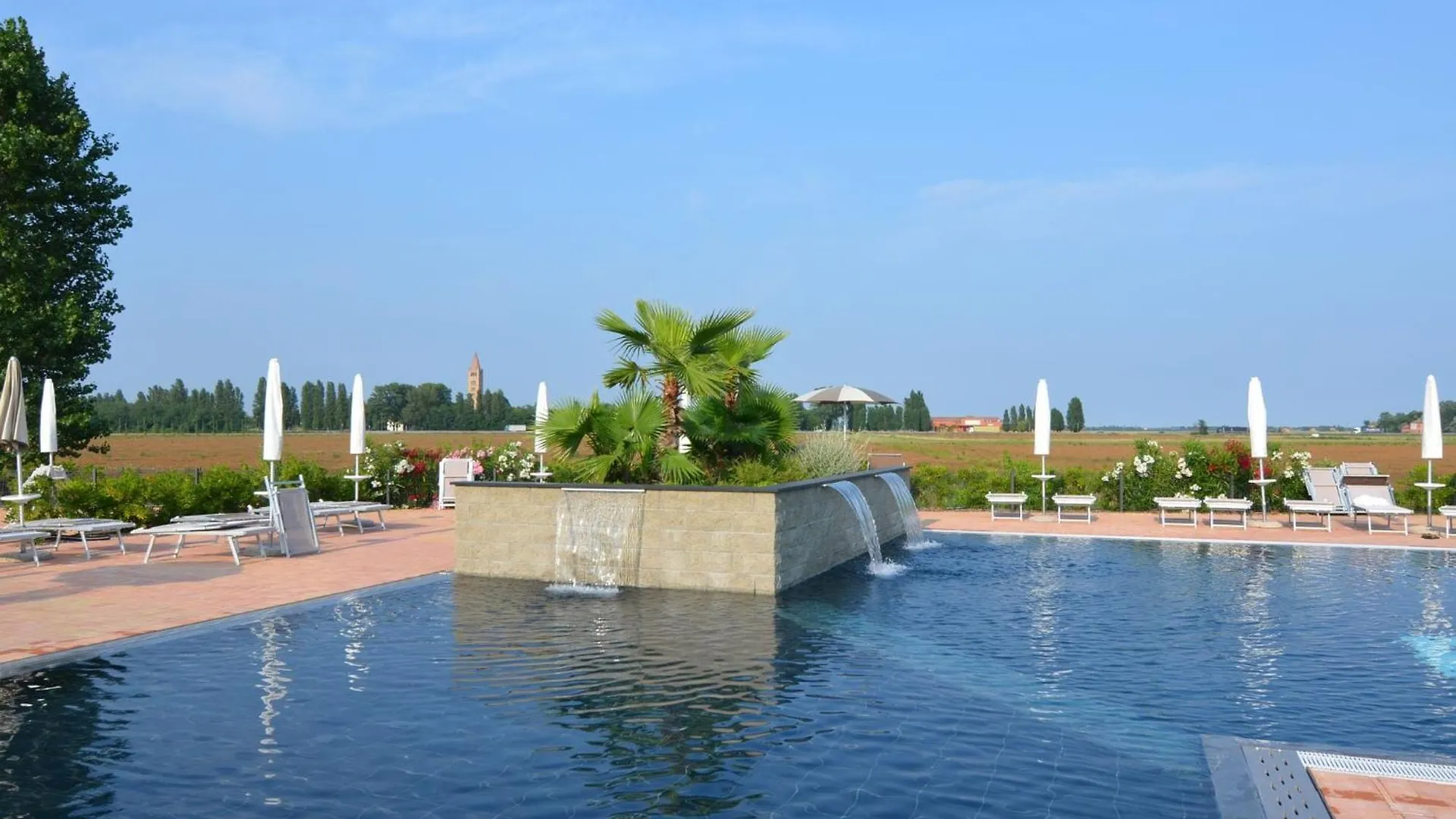 Characteristic Apartment In Codigoro With Pool 0*,